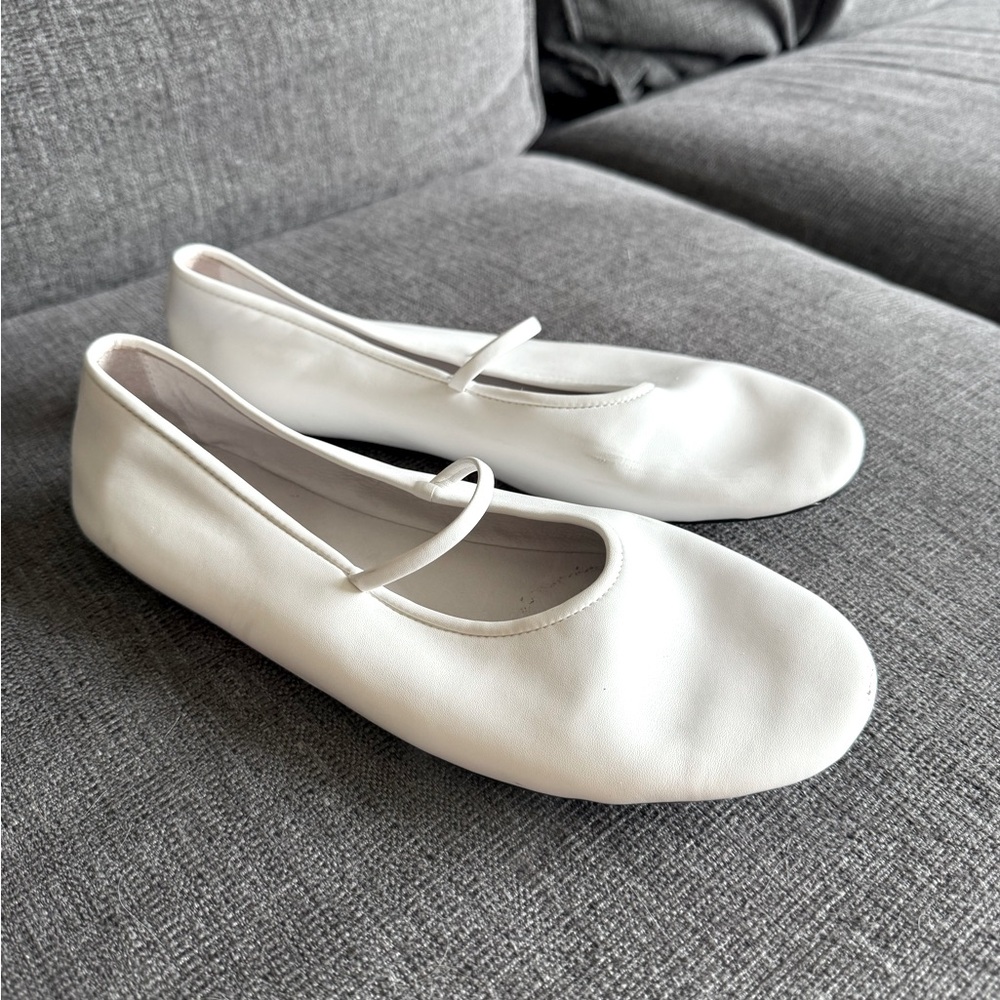 Jeffrey Campbell ballet flats 7.5